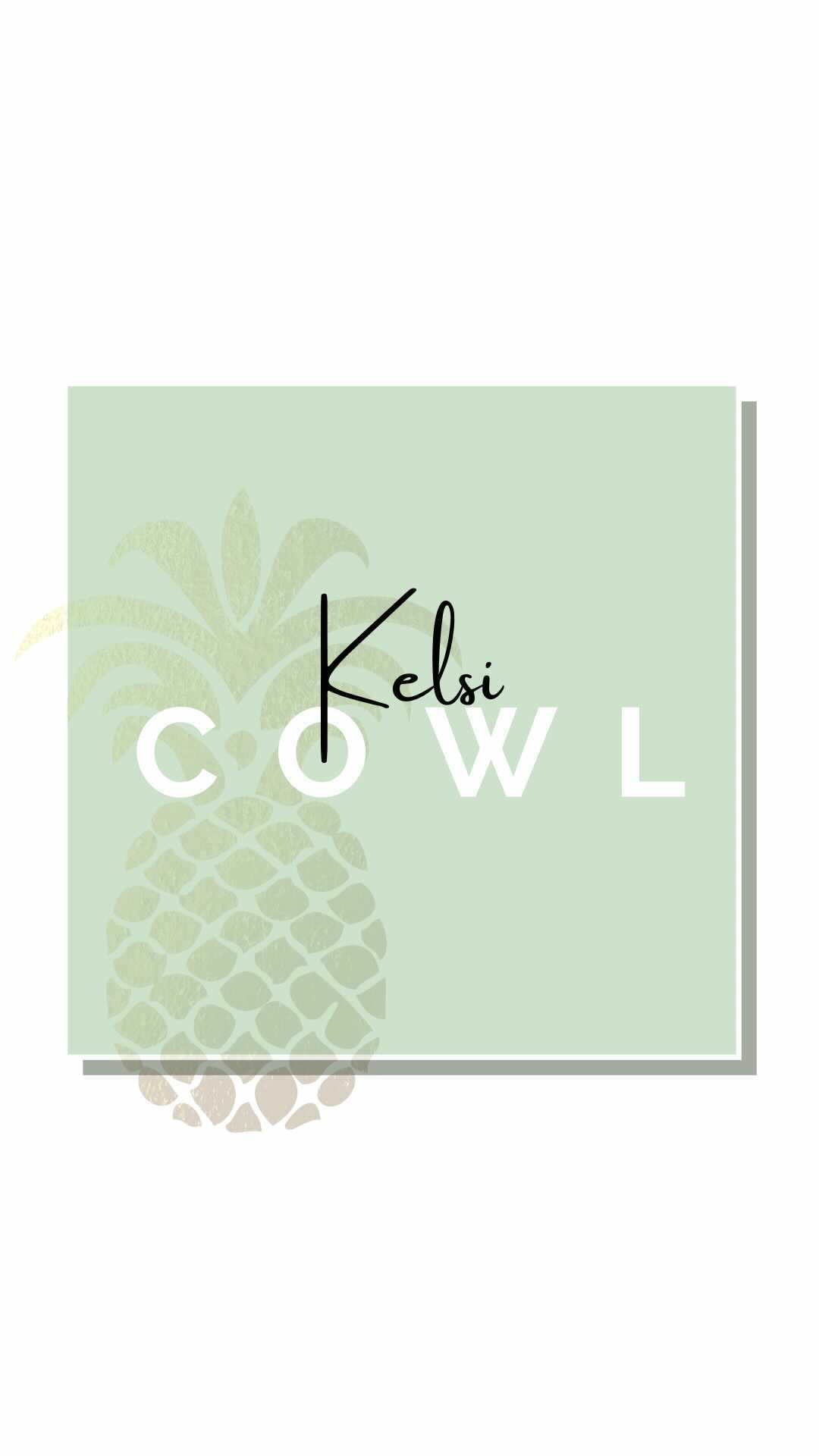K E L S I • C O W L
▫️▫️▫️▫️▫️▫️▫️▫️▫️▫️
In case you missed it, my newest pattern released last month!  It’s the newest addition to the Kelsi Collection!  This time I added a little extra detail with the fur stripes, but you could totally make it without the fur and have more of a lightweight cowl!  I used @wecrochetofficial Wool of the Andes and Fable Fur!
•
Have you started fall prep yet?  I know this is prime time for a lot of makers to get a jump start on fall markets, but I’m a pro at crastinating, so I haven’t started yet…🙈😂. The Kelsi Cowl would make a great market or shop item for a shop update!  I’m even working on tags and thank you cards to make available to my subscribers so make sure you’re on my mailing list!
•
🎙I’m working on updating another pattern right now that I’ll be showing you a peek of shortly!  Which one do you think it is?  Tell me in the comments!
◽️◽️◽️◽️◽️◽️◽️◽️◽️◽️
#cowl #crochetcowl #crochetcowls #crochetcowlscarf #crochetcowlpattern #freecrochetpattern #freecrochetpatterns #freecrochetdesign #freecrochetpatternonmyblog #crochetersofinstagram #crochetaddict #crochetlove #crochetlover #crochetblogger #crochetblog #crochetdesign #crochetdesigner #newpattern #newpatterns #etsyshop #etsyshopsofinstagram #ravelry #ravelrypattern #ravelrydesigner #aplushpineapple #wecrochet #wecrochetofficial #wooloftheandes #wooloftheandessuperwash #etsypattern